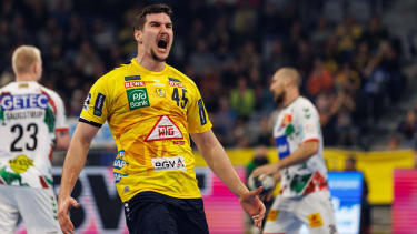 Halil Jaganjac (Rhein Neckar Loewen) jubelt, Rhein Neckar Loewen vs SC Magdeburg, Daikin Handball Bundesliga, 15.12.2024 Rhein Neckar Loewen vs SC Magdeburg, Handball, Bundesliga, Spieltag 15, Saison 2024 2025, 15.12.2024 Mannheim *** Halil Jaganjac Rhein Neckar Loewen cheers, Rhein Neckar Loewen vs SC Magdeburg, Daikin Handball Bundesliga, 15 12 2024 Rhein Neckar Loewen vs SC Magdeburg, Handball, Bundesliga, Matchday 15, Season 2024 2025, 15 12 2024 Mannheim Copyright: xEibner-Pressefoto AlexanderxNeisx EP_ANS