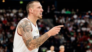 Sofort auf Betriebstemperatur: NBA-Center Daniel Theis.