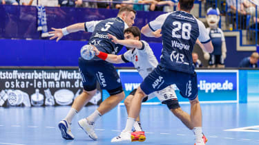 v.l. Jan Brosch (TBV Lemgo Lippe, 05), Erik Balenciaga (MT Melsungen, 06), Hendrik Wagner (TBV Lemgo Lippe, 28) GER, TBV Lemgo Lippe vs. MT Melsungen, Handball, 1. Bundesliga, 1. Spieltag, Spielzeit 2024 2025, 05.09.2024