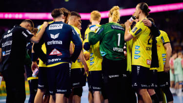 Umbruch oder Kontinuität? Die Kader der 18 Bundesligisten 2025/26