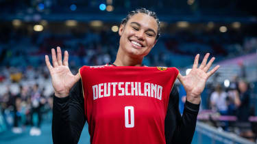 Olympische Spiele Paris 2024 Basketball Lille 01.08.2024 Vorrunde Frauen Damen Deutschland (GER) - Japan (JPN) Deutschland gewinnt und qualifiziert sich für das Viertelfinale Satou Sabally (Deutschland, No.00) *** Olympic Games Paris 2024 Basketball Lille 01 08 2024 Preliminary round Women Women Germany GER Japan JPN Germany wins and qualifies for the quarter-finals Satou Sabally Germany, No 00