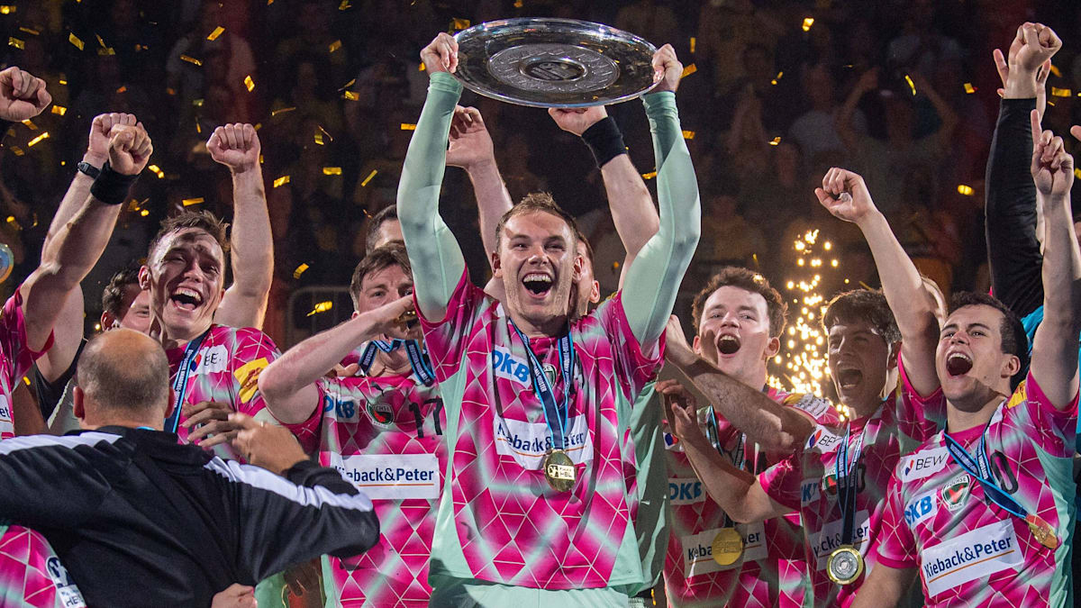 Irre Handball-Wende: Meisterschale der Füchse Berlin wieder da - Im Keller ...