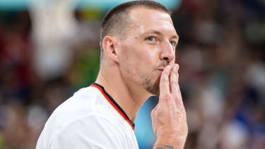 Olympische Spiele Paris 2024 Basketball Lille 30.07.2024 Vorrunde Männer Herren Brasilien (BRA) - Deutschland (GER) Daniel Theis (Deutschland, No.10) *** Olympic Games Paris 2024 Basketball Lille 30 07 2024 Preliminary round Men Men Brazil BRA Germany GER Daniel Theis Germany, No 10