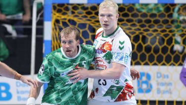 08.12.2024, xtgx, Handball, Daikin HBL, Füchse Berlin - SC Magdeburg emspor v.l. Albin Lagergren (Magdeburg, 21), Max Darj (Berlin, 5), Magnus Saugstrup (Magdeburg, 23) Zweikampf, Duell, Kampf, tackle Berlin *** 08 12 2024, xtgx, Handball, Daikin HBL, Füchse Berlin SC Magdeburg emspor v l Albin Lagergren Magdeburg, 21 , Max Darj Berlin, 5 , Magnus Saugstrup Magdeburg, 23 duel, duel, fight, tackle Berlin
