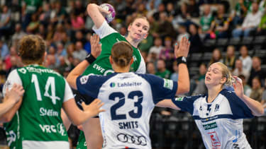 Handball Frauen HBF 1.Liga Saison 2024 2025 2. Spieltag VfL Oldenburg vs. Union Neckarsulm 15.09.2024 Toni-Luisa Reinemann (4, VfL Oldenburg) im Srpung, Wurf Oldenburg Sporthalle Wechloy, Am Heidbrook Niedersachsen Deutschland *** Handball Saison 2024 2025 2 Spieltag VfL Oldenburg vs Union Neckarsulm 15 09 2024 Toni Luisa Reinemann 4, VfL Oldenburg im Srpung, Wurf Oldenburg Sporthalle Wechloy, Am Heidbrook Niedersachsen Germany