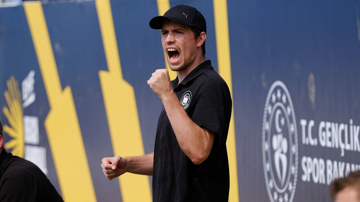 Two commanding victories: Men's beach handball set a new record