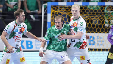 08.12.2024, xtgx, Handball, Daikin HBL, Füchse Berlin - SC Magdeburg emspor v.l. Albin Lagergren (Magdeburg, 21), Max Darj (Berlin, 5), Magnus Saugstrup (Magdeburg, 23) Zweikampf, Duell, Kampf, tackle Berlin *** 08 12 2024, xtgx, Handball, Daikin HBL, Füchse Berlin SC Magdeburg emspor v l Albin Lagergren Magdeburg, 21 , Max Darj Berlin, 5 , Magnus Saugstrup Magdeburg, 23 duel, duel, fight, tackle Berlin