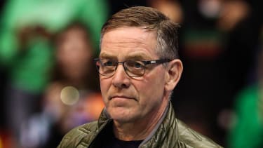 Alfred Gislason - Die Handball Legenden kommen anlässlich des 70. Vereinsjubiläum des SC Magdeburg in der Halbzeitpause auf das Feld - Handball Bundesliga Saison 2024-2025 SC Magdeburg vs. 1. VFL Potsdam in der GETEC Arena in Magdeburg - Handball,Deutschland,02.03.2025 *** Alfred Gislason The handball legends take to the field during the half-time break on the occasion of SC Magdeburgs 70th club anniversary Handball Bundesliga season 2024 2025 SC Magdeburg vs 1 VFL Potsdam at the GETEC Arena in Magdeburg Handball,Germany,02 03 2025