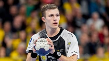 Simone Mengon (ThSV, 15), am Ball, Einzelbild, Einzelfoto, Aktion, Action, 01.11.2024, Mannheim (Deutschland), Handball, Bundesliga, Rhein-Neckar Löwen - ThSV Eisenach *** Simone Mengon ThSV, 15 , on the ball, single picture, single photo, action, action, 01 11 2024, Mannheim Germany , Handball, Bundesliga, Rhein Neckar Löwen ThSV Eisenach xozx