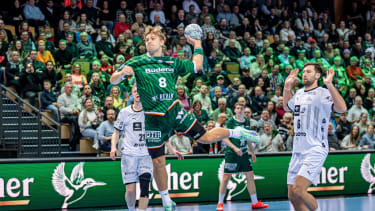 Viktor Petersen Norberg (HSG Wetzlar, 8), Harald Reinkind (THW Kiel, 6), Eric Johansson (THW Kiel, 21)
Handball Bundesliga; HSG Wetzlar - THW Kiel: Wetzlar, 16.02.25