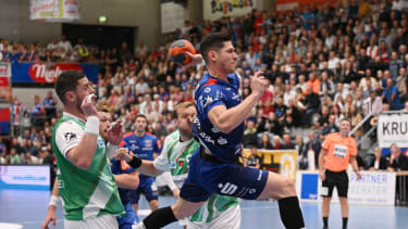 Handball  1. Bundesliga 2023/2024     22.09.2023
HBW Balingen-Weilstetten  -  Fuechse Berlin
Csaba Leimeter (re, HBW Balingen-Weilstetten) gegen Mijajlo Marsenic (li, Fuechse Berlin)
FOTO: ULMER Pressebildagentur 
xxNOxMODELxRELEASExx