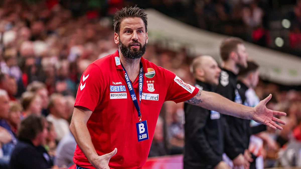 Bizarre halftime drama: Why Wiegert intervened so persistently