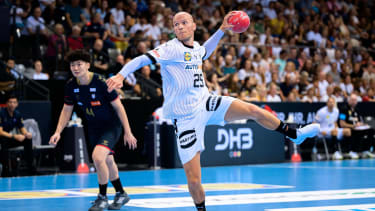 Stuttgart, Deutschland: Handball Herren Länderspiel - Deutschland - Japan Tim Hornke (Deutschland) Stuttgart Porsche Arena Baden-Württemberg Deutschland *** Stuttgart, Germany Mens handball international Germany Japan Tim Hornke Germany Stuttgart Porsche Arena Baden Württemberg Germany