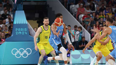 Giannis ANTETOKOUNMPO (Grèce) Mens basketball, Australia vs Greece, Men s preliminary round during the Olympic Games, Olympische Spiele, Olympia, OS Paris 2024 - photo Laurent Sanson DDPI Panoramic JO 2024 : BASKET BALL - Australie vs Grèce - Jeux Olympiques 2024 - Paris2024 - Lille - 02 08 2024 DPPI Panoramic PUBLICATIONxNOTxINxFRAxBEL