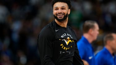 Jamal Murray spielt zeit seiner Karriere bei den Denver Nuggets und geht nun bereits in seine neunte Saison mit der Franchise.