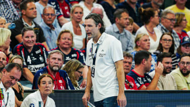 Johannes Sellin (HC Erlangen, Trainer) GER, SG Flensburg-Handewitt vs. HC Erlangen, Handball, Bundesliga, Spieltag 1, Saison 2024 2025, 06.09.2024 GER, SG Flensburg-Handewitt vs. HC Erlangen, Handball, Bundesliga, Spieltag 1, Saison 2024 2025, 06.09.2024 Flensburg *** Johannes Sellin HC Erlangen, Coach GER, SG Flensburg Handewitt vs HC Erlangen, Handball, Bundesliga, Matchday 1, Season 2024 2025, 06 09 2024 GER, SG Flensburg Handewitt vs HC Erlangen, Handball, Bundesliga, Matchday 1, Season 2024 2025, 06 09 2024 Flensburg Copyright: xEibner-Pressefoto MarcelxvonxFehrnx EP_MFN