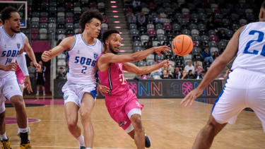 Darius McGhee Telekom Baskets Bonn , Testspiel Saisonvorbereitung vs. Saint-Quentin Basketball easyCredit BBL 1. Bundesliga , Saison 2024 2025 *** Darius McGhee Telekom Baskets Bonn , Test match pre-season preparation against Saint Quentin Basketball easyCredit BBL 1 Bundesliga , Season 2024 2025