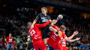 Handball Berlin 12.09.2024 EHF Championsleague Männer Füchse Berlin - Veszprem HC Mathias Gidsel (Füchse Berlin, No.19) Ligetvari Patrik (Veszprem, No.23) Pechmalbec Dragan (Veszprem, No.46) *** Handball Berlin 12 09 2024 EHF Champions League Men Füchse Berlin Veszprem HC Mathias Gidsel Füchse Berlin, No 19 Ligetvari Patrik Veszprem, No 23 Pechmalbec Dragan Veszprem, No 46